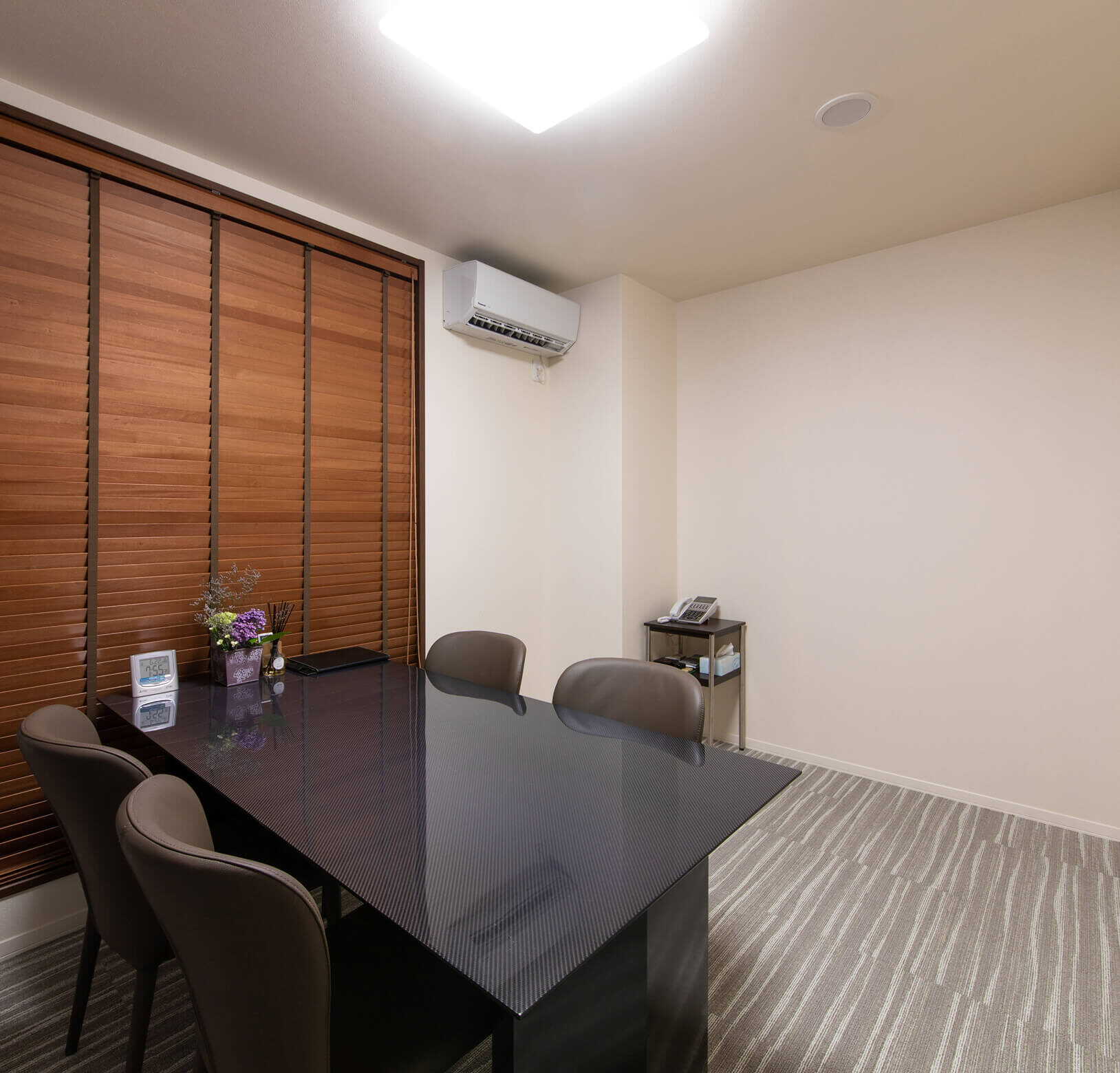 税理士法人ソラシド会議室